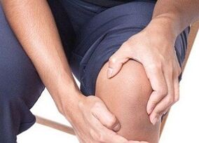 Causes of knee arthrosis